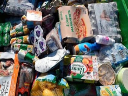 В Петербурге изъяли 6 тонн продукции, из-за которой заболели ботулизмом. И это - не только фасоль