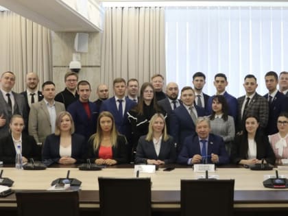 Стартовал очередной сезон работы Молодежного парламента Ленобласти в новом составе