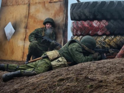 Сержант Алексей Аленчев спас более 400 раненых военнослужащих