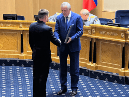 Торжественный прием выпускников военных ВУЗов прошел в Ленинградской области