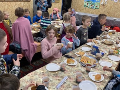 В рамках проекта «Папин день», организованного при поддержке «Фонда Президентских грантов» приходом храма Августовской иконы Божией Матери п.Бугры, прошел мастер-класс