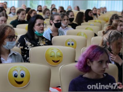 В Петербурге почти втрое выросло число классов на карантине