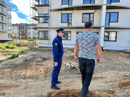 Строительную площадку ЖК «Ванино» в деревне Узигонты посетила прокуратура Ломоносовского района