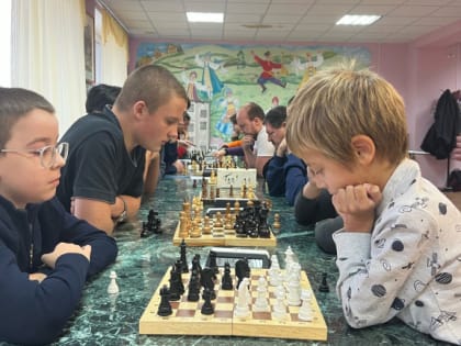 В Культурно-спортивном комплексе деревни Оржицы прошло лично-командное Первенство на кубок Ломоносовского района по шахматам