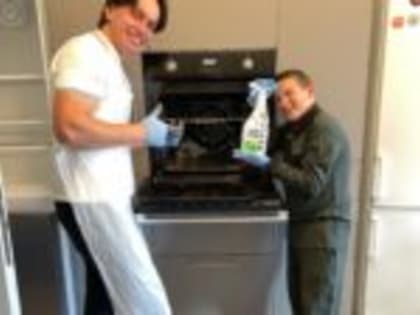 Молодежная община храма очистила трапезную в Варваринском