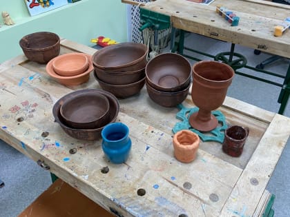 Центр «Верес» в Ивангороде помогает с социализацией инвалидов в ремесленных мастерских