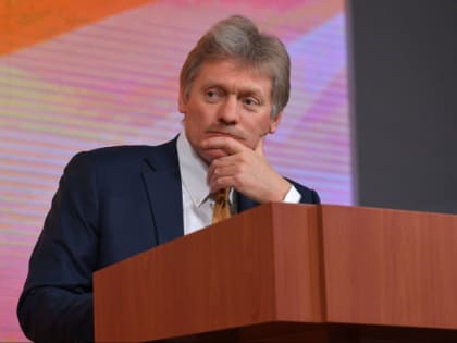 Песков: Путин работает в Кремле, в Петербург не выезжал