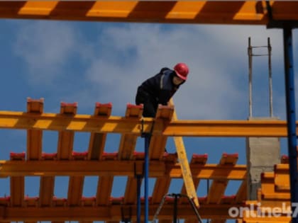 В Петербурге спрос на строителей за год вырос на 12%