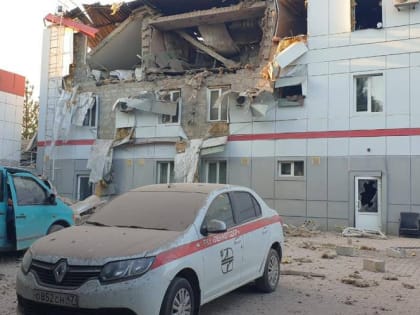 Фото: В Енакиево ракета прилетела в гостиницу, где жили ленинградские строители