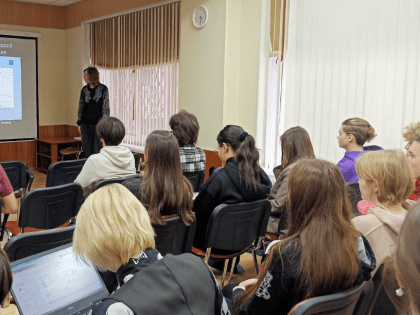 Гимназисты из Петербурга занимались исследованиями в Гатчине