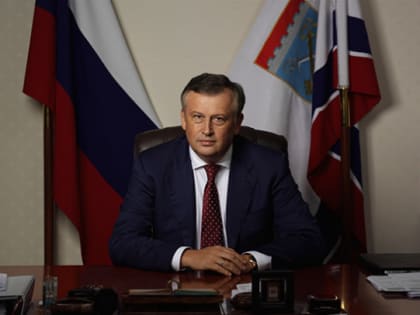 Губернатор Дрозденко час будет принимать вопросы жителей