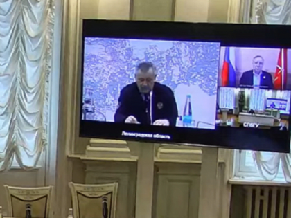 От жителей Ленобласти будут ждать звонков в прямой эфир. На вопросы ответит Дрозденко