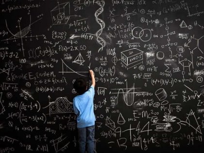 Материнским капиталом можно оплатить няню или репетитора