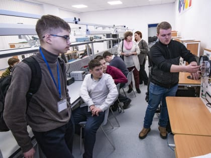 Кингисеппские школьники «примерили» профессии