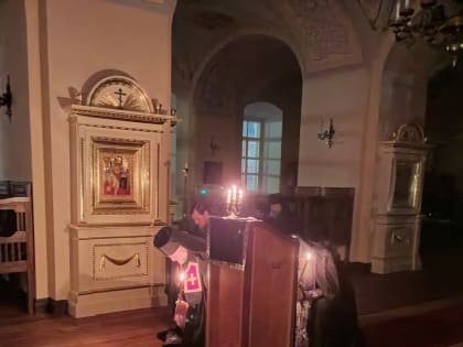 В Коневском Рождество-Богородичном монастыре совершается чтение Великого канона прп.Андрея Критского