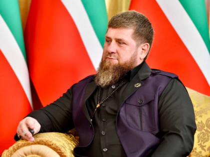 Кадыров заявил, что будет увольнять чиновников, чьи дети не знают чеченский язык