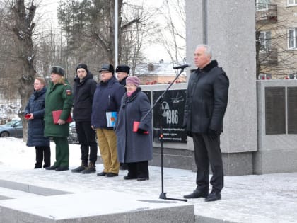 В Выборге почтили память героев Отечества