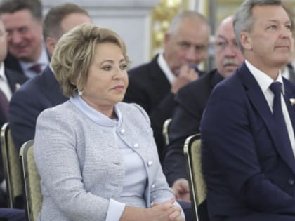 Матвиенко возмутилась финансовой "дырой" в "Почте России", которая растет и растет