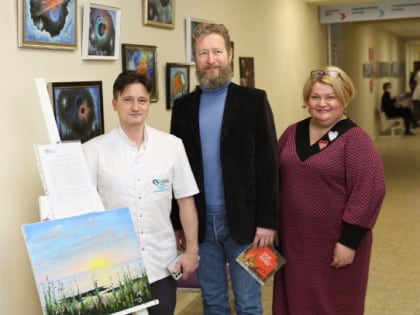В петербургской поликлинике открылась выставка картин врача-токсиколога