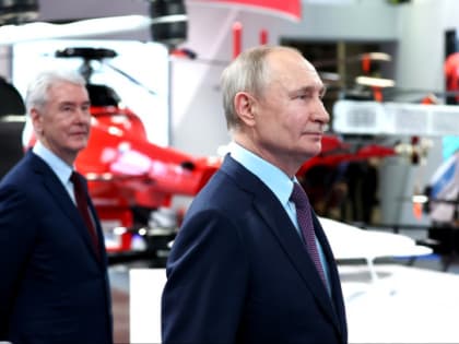 Собянину в день рождения вручен орден "За заслуги перед Отечеством" высшей степени