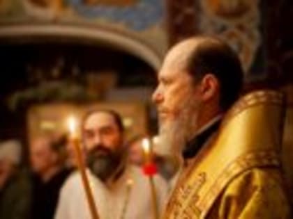 Преосвященный Варнава совершил Всенощное бдение на Петербургском подворье Коневского монастыря
