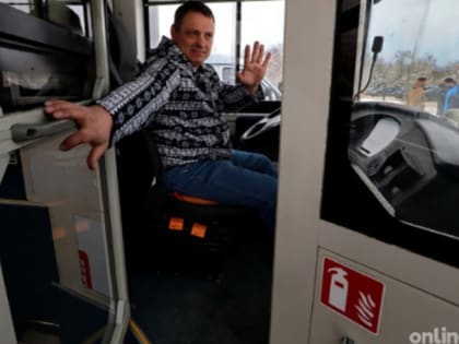 Дополнительные автобусы выйдут на маршрут деревня Гостилицы – станция метро «Ленинский проспект» до конца декабря