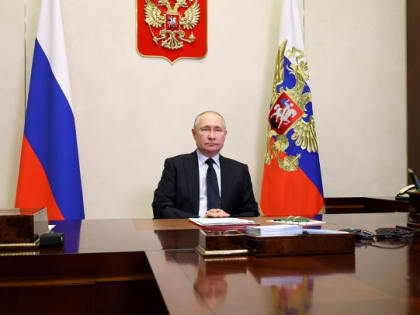 По поручению Путина в 2023 году должны вырасти зарплаты, рождаемость и продолжительность жизни