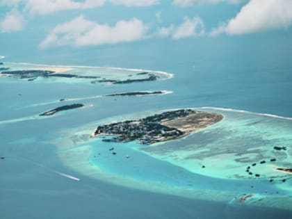 РСТ: россияне стали в два раза чаще покупать туры на Мальдивы