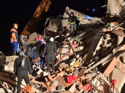 В Турции продолжается подсчет погибших при землетрясении — уже 44 218 человек