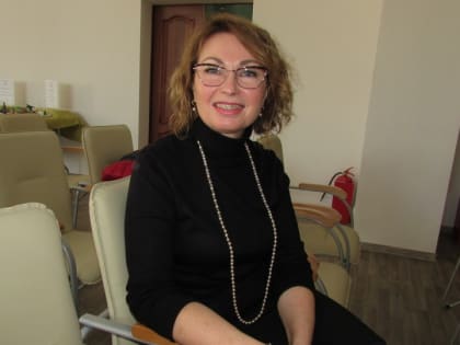 Знакомьтесь: Марина Лобунцова – педагог по эстрадному сольному пению Дворца творчества