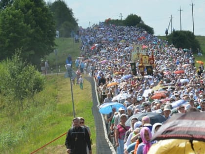 Дорогу Жизни перекроют пешеходы с хоругвями