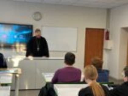 Иерей Олег Каратаев посетил школу в п. Мельниково