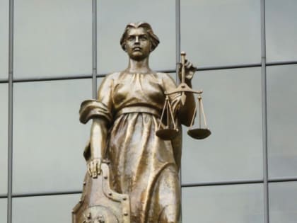 Школьника приговорили к 6 годам лишения свободы. Он пытался поджечь военкомат в Кировске