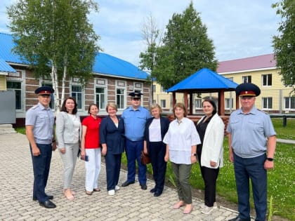 Уполномоченный по правам ребенка в Ленинградской области посетил Архангельскую воспитательную колонию