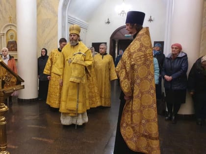 Накануне Недели 20-й по Пятидесятнице епископ Выборгский и Приозерский Варнава совершил Всенощное бдение в Свято-Игнатиевском храме Выборга