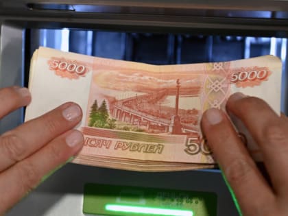 Учитель математики с 40-летним стажем из Колтушей перевела лжебанкирам Центробанка под полмиллиона рублей