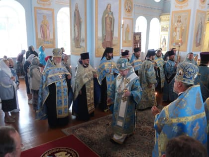 Епископ Выборгский и Приозерский Игнатий совершил Всенощное бдение накануне дня памяти Коневской иконы Божией Матери