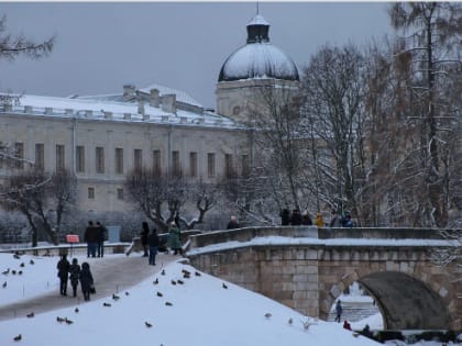 В Гатчине из-за непогоды временно закрыли Дворцовый парк
