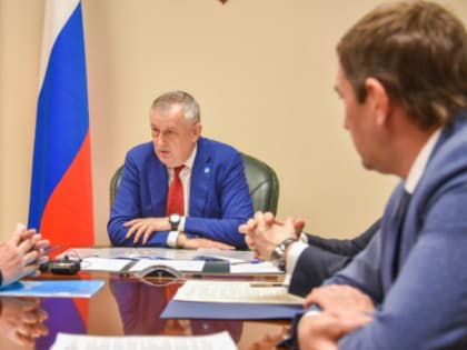 Александр Дрозденко в приемной президента обсудил с жителями вопросы газификации и аварийного жилья