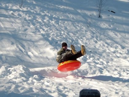 Врачи предостерегают об опасности катания на ватрушках