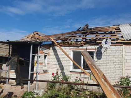 «Сбросили взрывное устройство, когда косил траву». При обстреле села в Белгородской области погиб мужчина