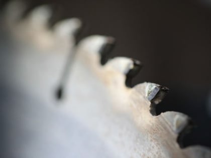 Прокуратура проверит школу Волхова, где ученику раздробило пальцы на уроке труда