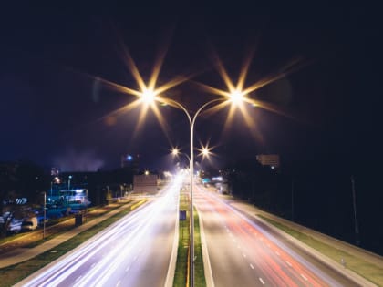 В Ленобласти 56 километров дорог обеспечат освещением - видео