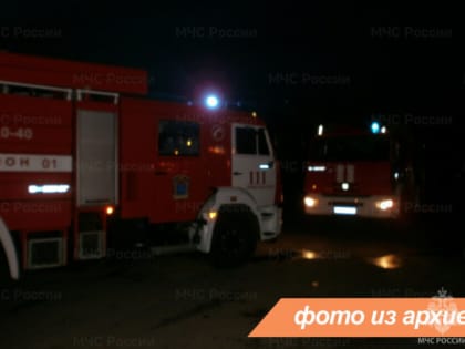 У Гостилиц в массовую аварию попали лесовоз и микроавтобус. Потребовались спасатели