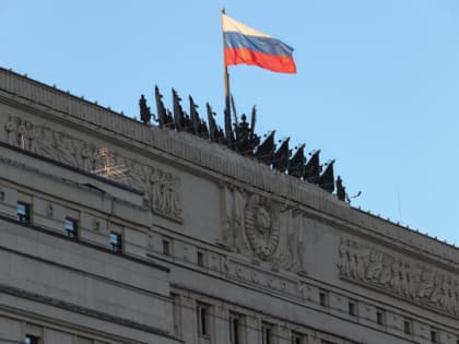 Минобороны сообщило о подписании контрактов с семью добровольческими подразделениями