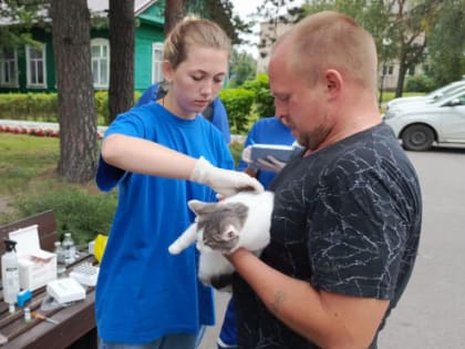 Бесплатная вакцинация домашних животных от бешенства в Ленинградской области