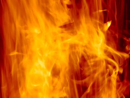 Во Всеволожске полыхал ангар на 250 «квадратов»