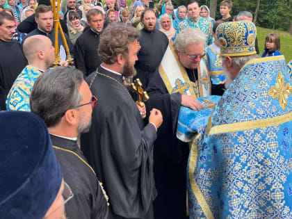 Преосвященнейший Игнатий возглавил торжества дня памяти Коневской иконы Пресвятой Богородицы в Коневском Рождество-Богородичном монастыре