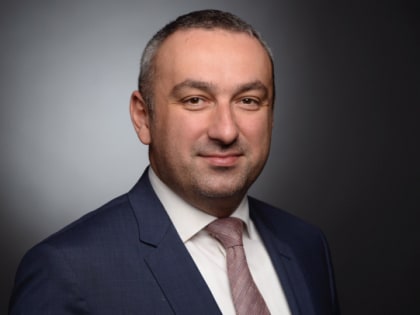 Помирились. Депутаты отменили своё же решение об увольнении волховского Брицуна