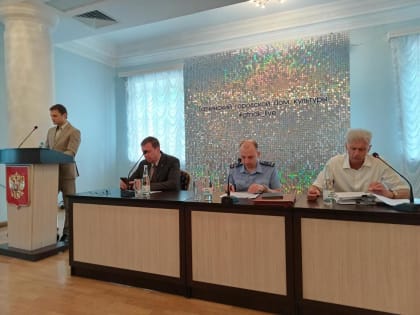 72 театральных кресла и «заброшки»